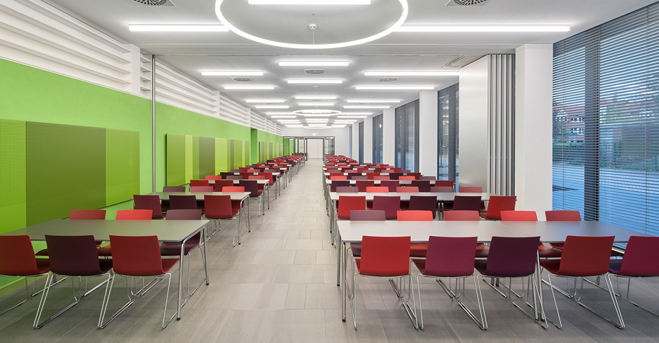 Thonet kantoormeubilair Den Haag kantinemeubilair Heering Office