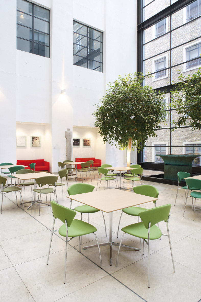 Torasen kantoormeubelen Den Haag Heering Office