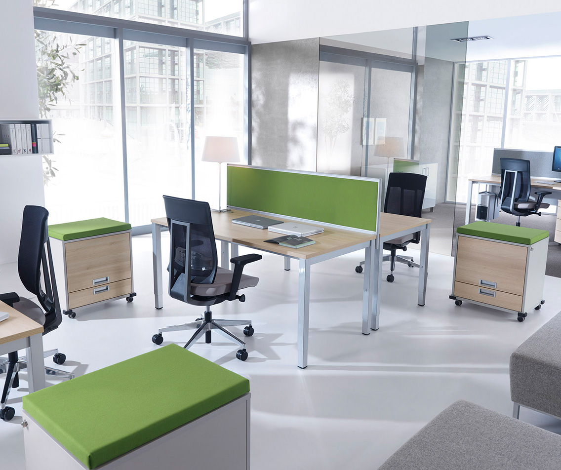 mikomax kantoormeubelen Den Haag primo bureau Heering Office