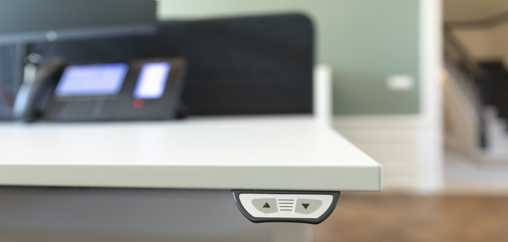 Verstelbaar bureau thuiswerkplek Vingerling Kantoor Naaldwijk Westland