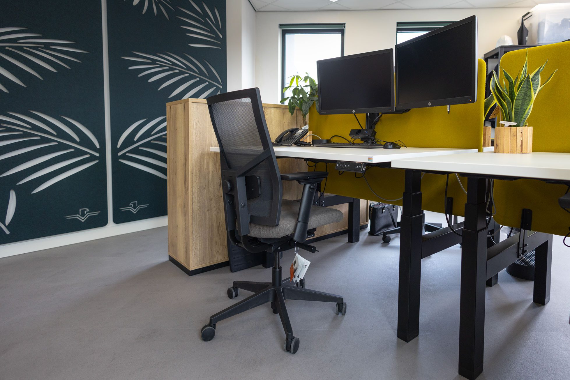 Inrichting kantoren DLG bij Heering en Vingerling