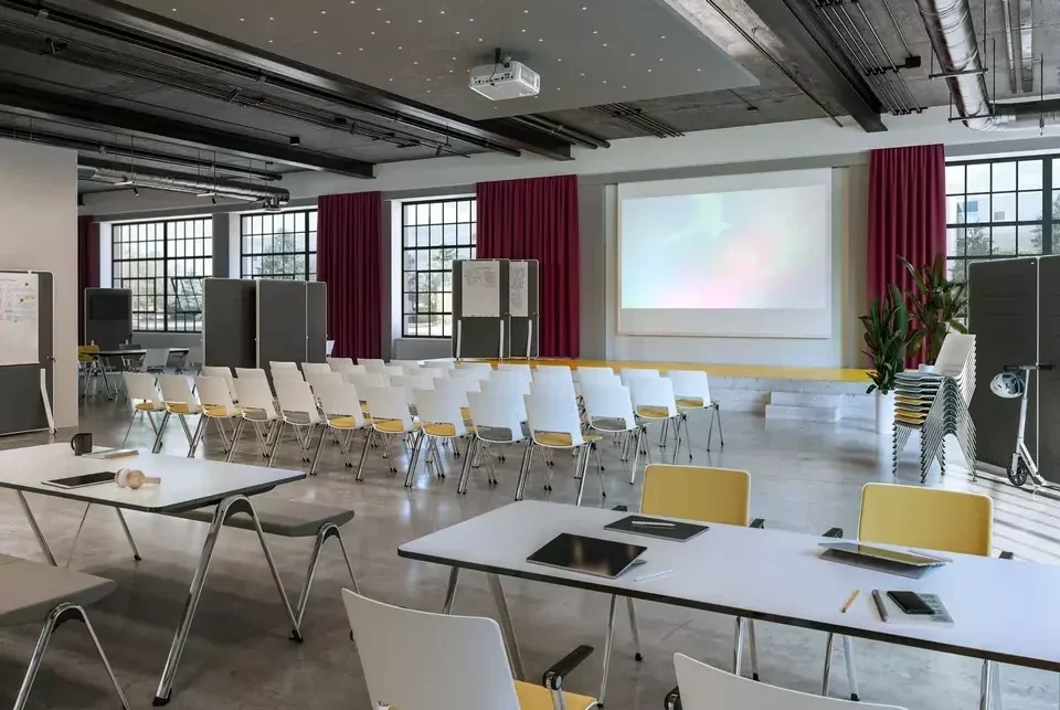 Vergadermeubilair Interstuhl bij Vingerling Kantoor Naaldwijk Westland